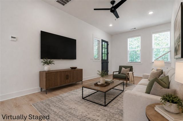 325 W Rock Street, Fayetteville, AR 72701