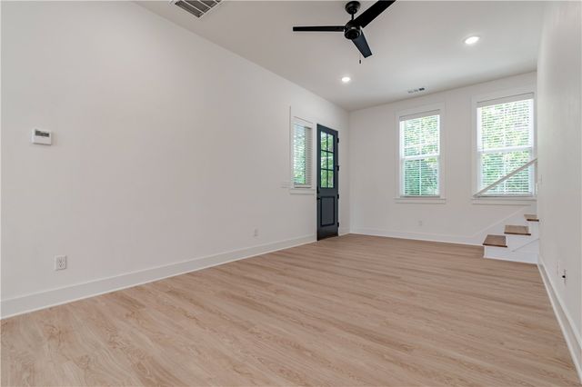 325 W Rock Street, Fayetteville, AR 72701