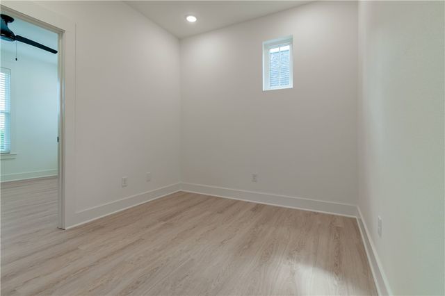 325 W Rock Street, Fayetteville, AR 72701