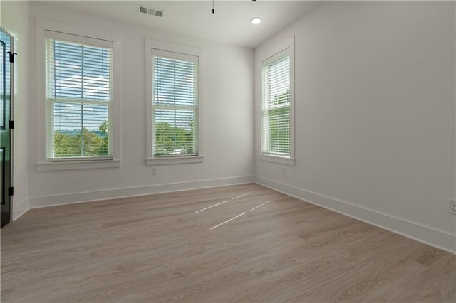 325 W Rock Street, Fayetteville, AR 72701