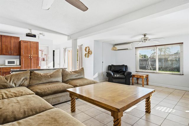 333 Mid Pines Road, Palm Springs, FL 33461