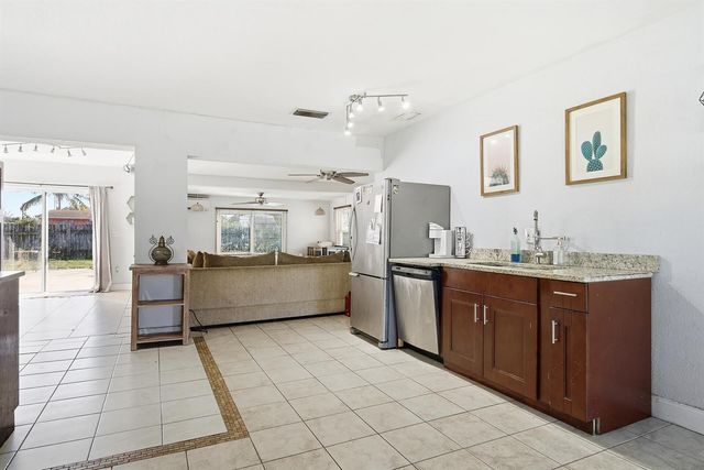 333 Mid Pines Road, Palm Springs, FL 33461