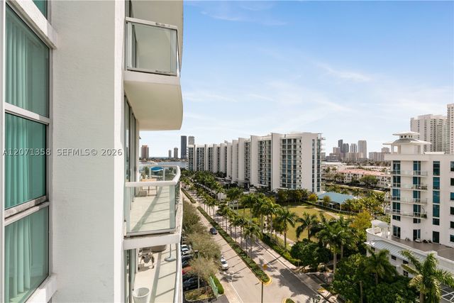 3131 NE 188th St 2-1010, Aventura, FL 33180