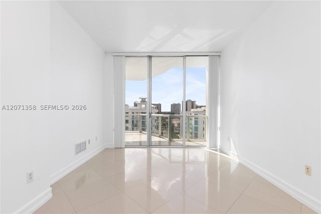 3131 NE 188th St 2-1010, Aventura, FL 33180