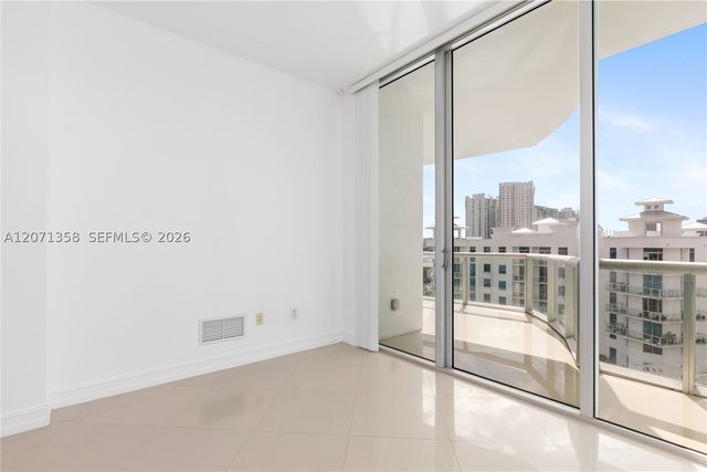 3131 NE 188th St 2-1010, Aventura, FL 33180