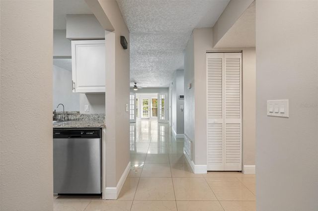 4304 MIDDLEBROOK ROAD 4304, Orlando, FL 32811