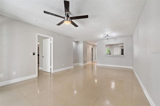 4304 MIDDLEBROOK ROAD 4304, Orlando, FL 32811