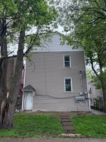 10230 S Yates Boulevard, Chicago, IL 60617