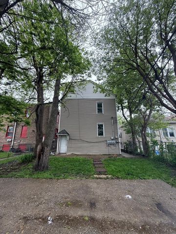 10230 S Yates Boulevard, Chicago, IL 60617