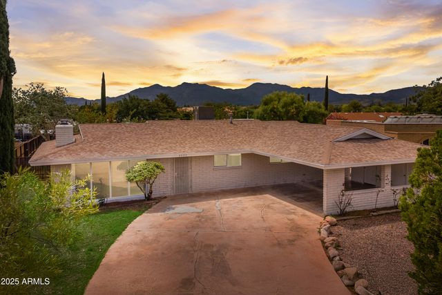 2200 MADERA Drive, Sierra Vista, AZ 85635