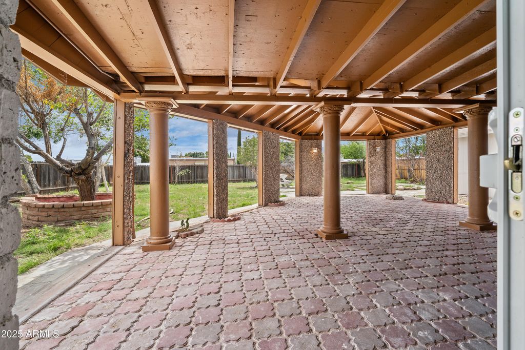 2200 MADERA Drive, Sierra Vista, AZ 85635