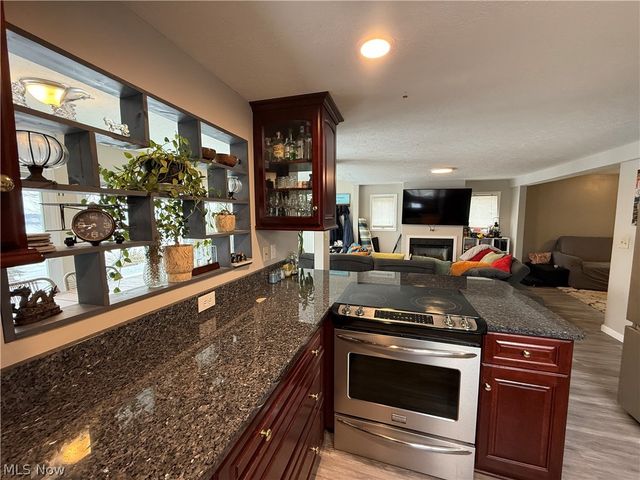 1376 Catherine Avenue Extension, Lakemore, OH 44250