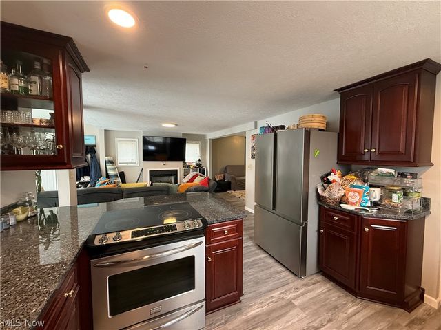 1376 Catherine Avenue Extension, Lakemore, OH 44250