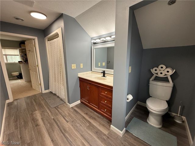 1376 Catherine Avenue Extension, Lakemore, OH 44250