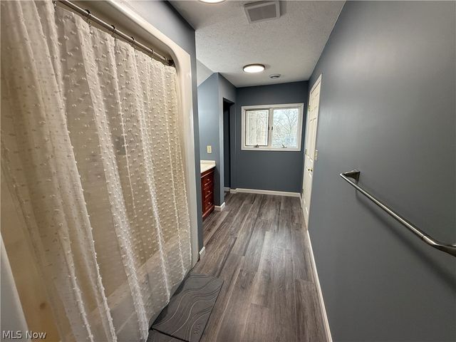 1376 Catherine Avenue Extension, Lakemore, OH 44250