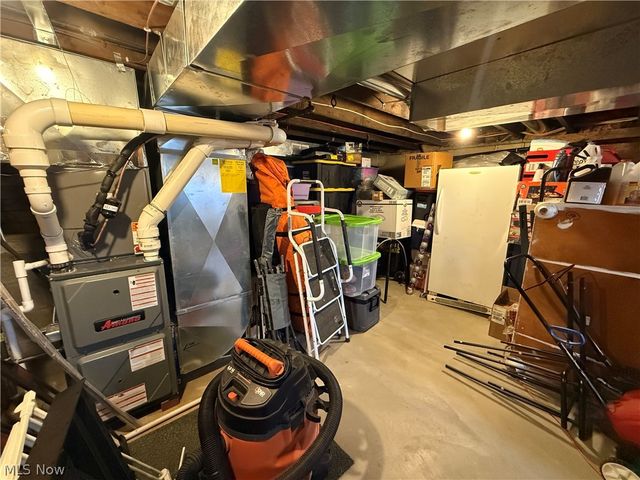 1376 Catherine Avenue Extension, Lakemore, OH 44250