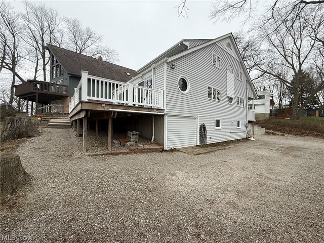 1376 Catherine Avenue Extension, Lakemore, OH 44250