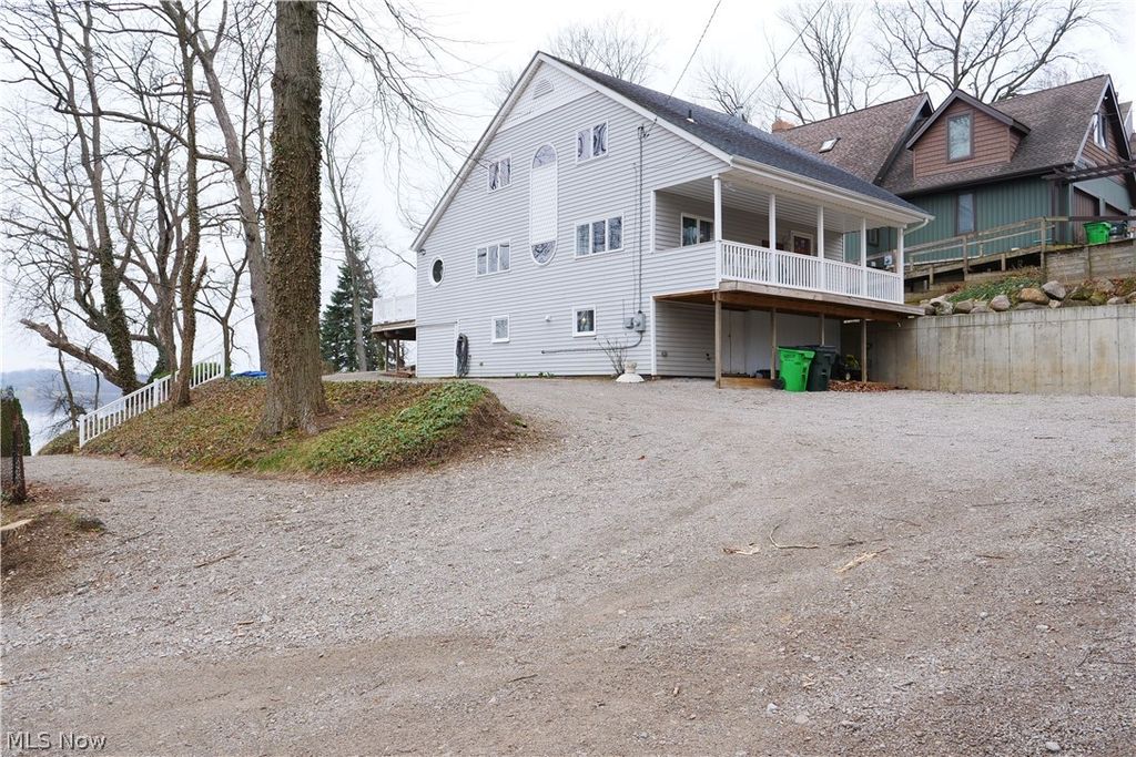 1376 Catherine Avenue Extension, Lakemore, OH 44250