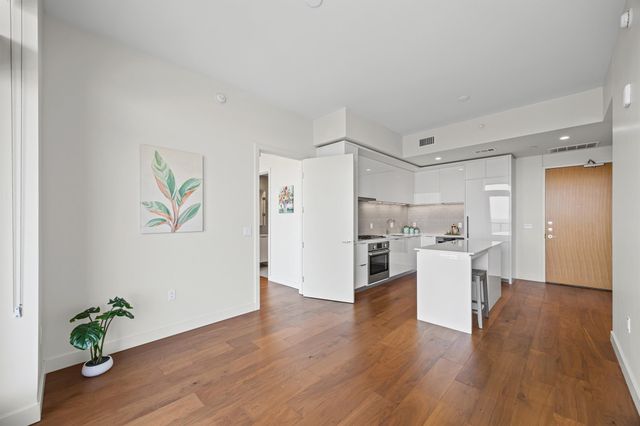 44 East Ave 3406, Austin, TX 78701