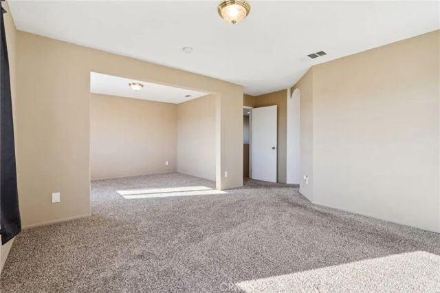 15015 Kitfox, Victorville, CA 92394