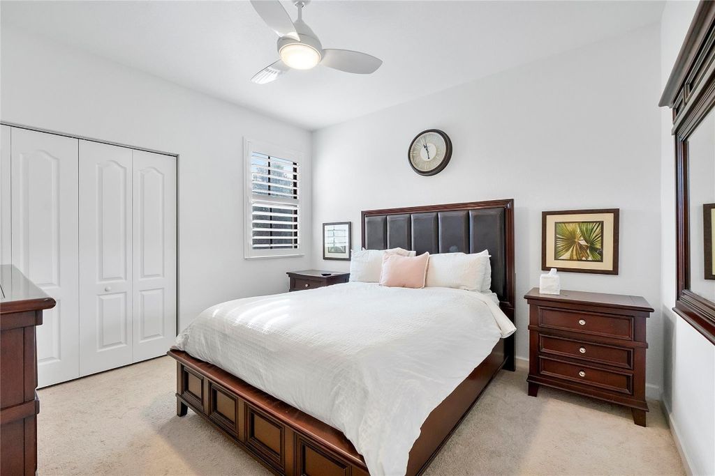 Image 17 of property listing at 9585 Town Parc Circle, Parkland, FL 33076