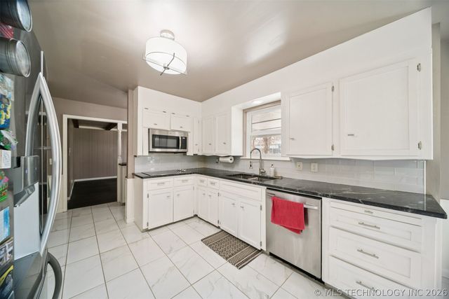 5008 S 72nd East Avenue, Tulsa, OK 74145