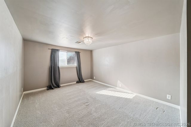 5008 S 72nd East Avenue, Tulsa, OK 74145