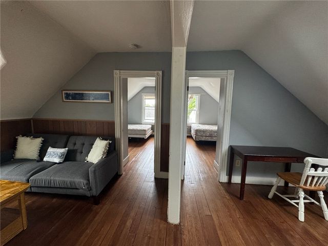 60 Berkeley Avenue 2, Newport, RI 02840