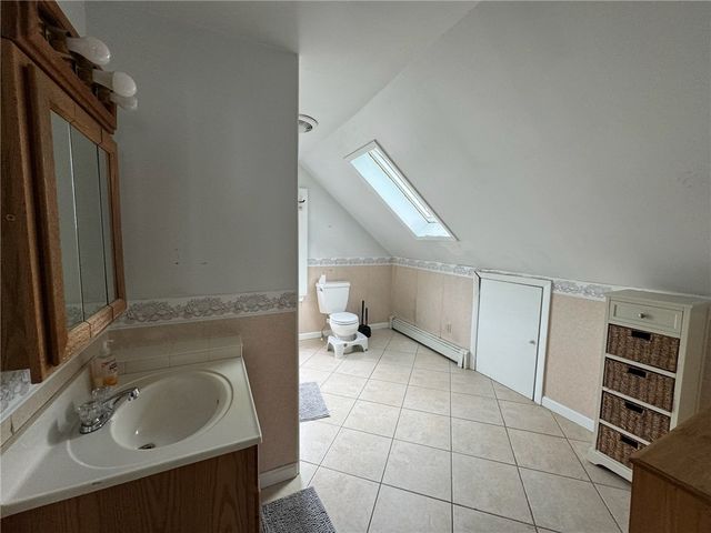 60 Berkeley Avenue 2, Newport, RI 02840
