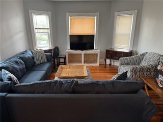 60 Berkeley Avenue 2, Newport, RI 02840