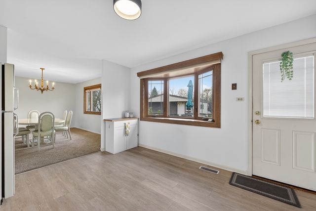 510 Audubon Street, Hoffman Estates, IL 60169