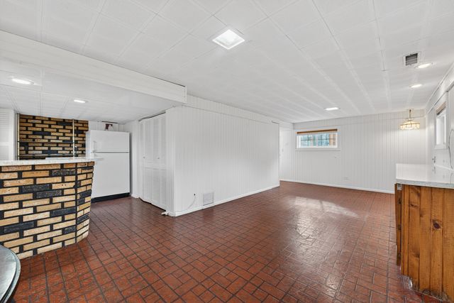 510 Audubon Street, Hoffman Estates, IL 60169