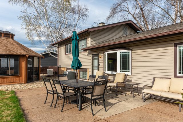 510 Audubon Street, Hoffman Estates, IL 60169