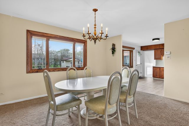 510 Audubon Street, Hoffman Estates, IL 60169