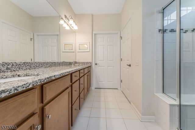 29 Bressler Road, Raritan Twp., NJ 08822