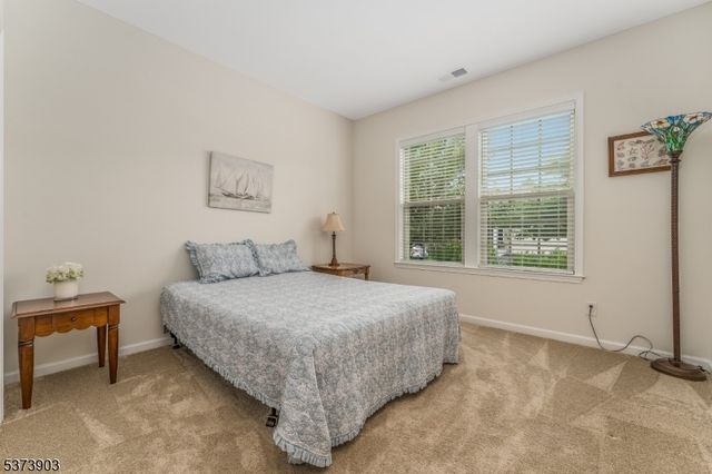 29 Bressler Road, Raritan Twp., NJ 08822