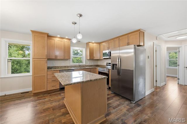112 Midway Avenue, Cottage Hills, IL 62018