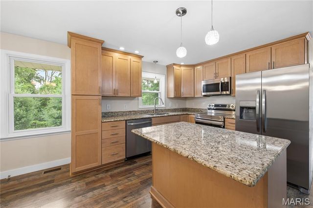 112 Midway Avenue, Cottage Hills, IL 62018