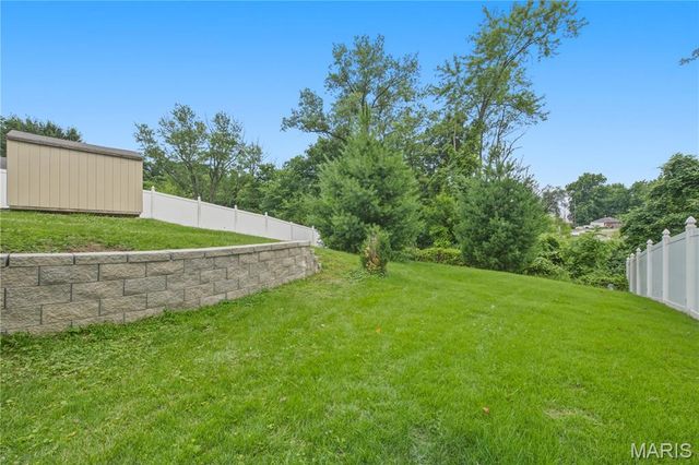 112 Midway Avenue, Cottage Hills, IL 62018