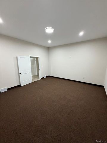 26310 W 7 Mile Road, Redford, MI 48240