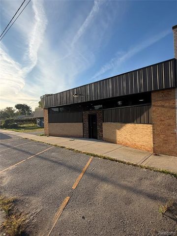 26310 W 7 Mile Road, Redford, MI 48240