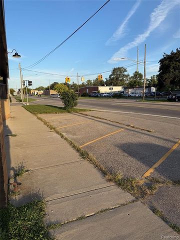 26310 W 7 Mile Road, Redford, MI 48240