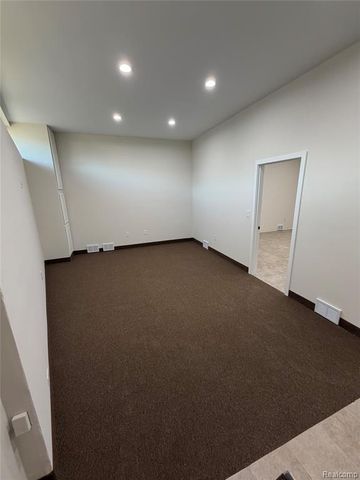 26310 W 7 Mile Road, Redford, MI 48240