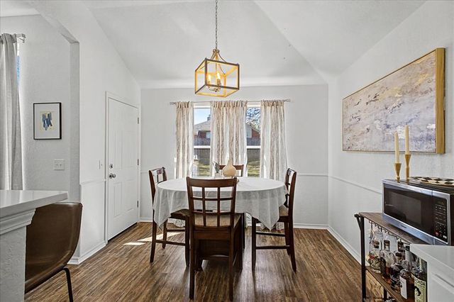 117 Mountain Oaks Drive, Norman, OK 73071