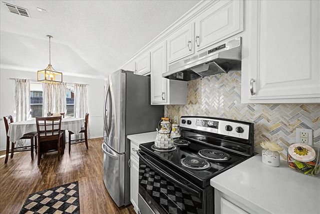 117 Mountain Oaks Drive, Norman, OK 73071