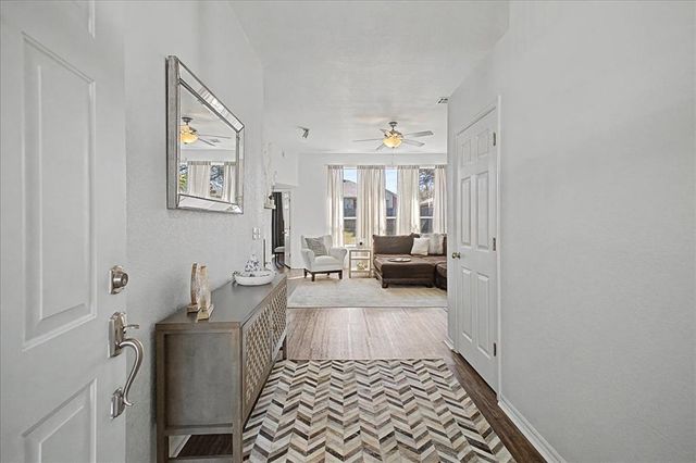 117 Mountain Oaks Drive, Norman, OK 73071