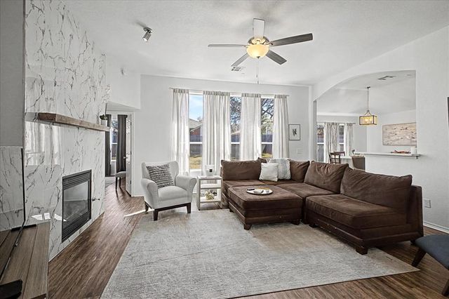 117 Mountain Oaks Drive, Norman, OK 73071