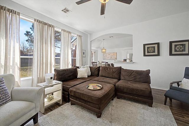 117 Mountain Oaks Drive, Norman, OK 73071