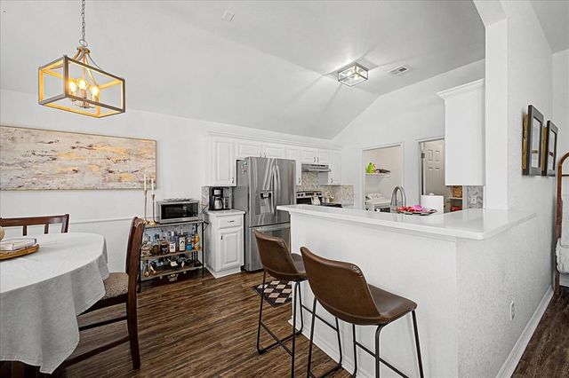 117 Mountain Oaks Drive, Norman, OK 73071