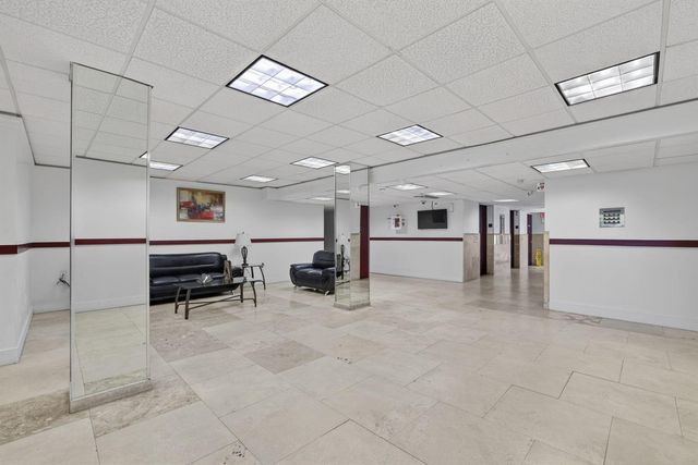 4174 Inverrary Drive 513, Lauderhill, FL 33319